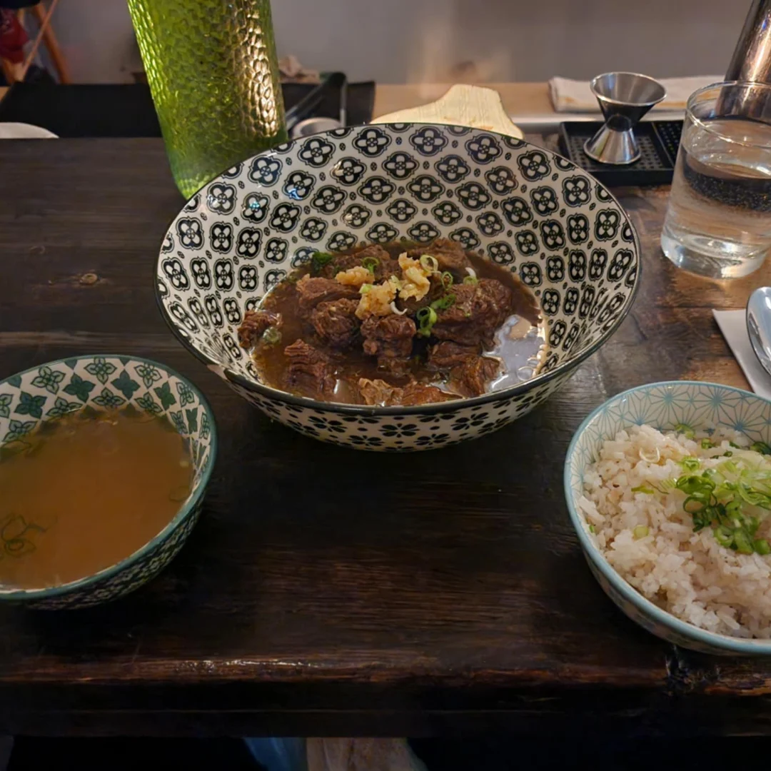 Braised beef pares